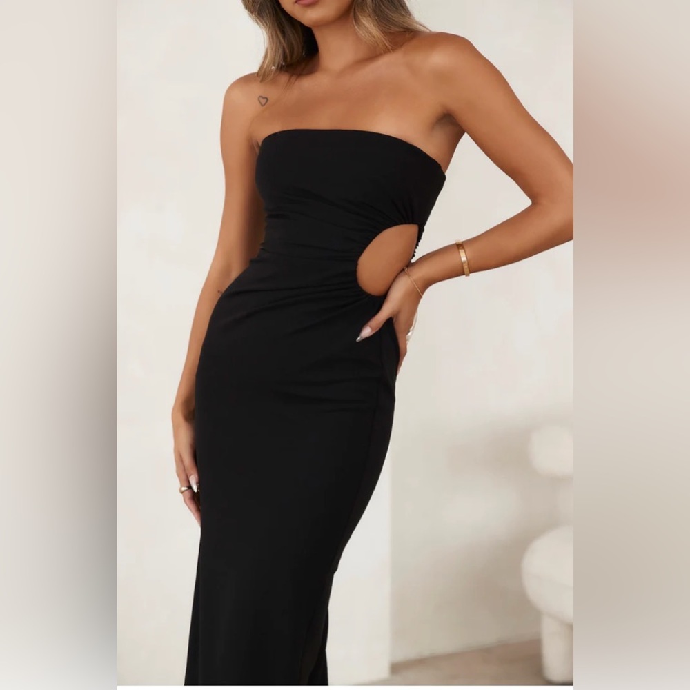 Worn Once: FEEL THE SPARK MAXI DRESS BLACK